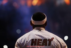 世俱杯直播-火箭队当前赛季NBA官方发布的赛程表一览